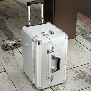 Maleta <span class=keywords><strong>de</strong></span> equipaje <span class=keywords><strong>de</strong></span> aluminio resistente con ruedas Caja <span class=keywords><strong>de</strong></span> barra <span class=keywords><strong>de</strong></span> tracción impermeable <span class=keywords><strong>de</strong></span> calidad Nueva maleta <span class=keywords><strong>de</strong></span> estilo simple - Product Image 1