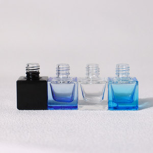 Custom Square 8ML Reed <b>Diffuser</b> Glass Aroma <b>Bottle</b> Vent Car Air Freshener <b>Diffuser</b> <b>Bottle</b> With Wooden Cap Vent Clip - Product Image 2
