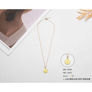 Collana Girocollo alla Moda con Ciondolo a Granchio da 1,5 cm, Catena in Acciaio Inossidabile per Donna - Product Image 3