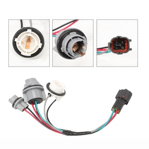 Arnés de Luces Automotrices Adecuado para Reemplazar Componentes de los Faros Delanteros y los Convertidores de Luces Traseras - Product Image 2