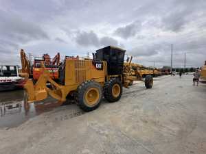 รถเกรดเดอร์มือสอง Caterpillar 140K สีเหลือง พร้อมเครื่องยนต์ สำหรับงานก่อสร้าง - Product Image 2