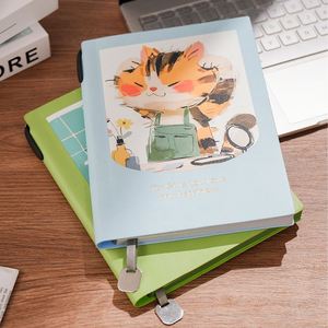 Cuaderno de Tapa Dura de Cuero PU A5 con Diseño de Gato Adorable, para Estudiantes Universitarios, con Logotipo Personalizado, Encuadernación Cosida, 100 Hojas, Regalo - Product Image 2