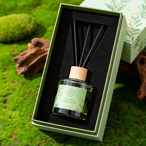 Miễn Phí Phong Cách Tùy Chỉnh Thiết Kế Thân Thiện Với Môi Gấp Hình Dạng Hình thuôn Dài Hộp Giấy Dễ Thương Mô Hình Thời Trang Bốn Màu In Trên Dưới Thực Phẩm - Product Image 4