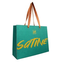 Sacs d'emballage en carton biodégradable personnalisés faits à la main WALKIN avec logo en estampage à chaud doré pour vêtements et chaussettes, sacs cadeaux