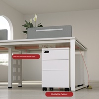 Poste de travail modulaire pour personnel de bureau, table de travail ouverte pour 2/4/6 personnes avec cloison de séparation et armoire mobile sur pieds