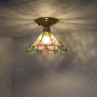 Luminaire de plafond en métal AC de style Tiffany moderne Panjixin avec verre teinté en forme de papillon et de fleurs