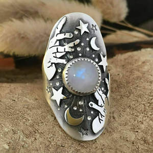 Anillo de Cóctel H183 con Piedra Lunar, Engaste de Bisel, Patrón de Constelación, Anillos de Moda Unisex, Joyería de Regalo - Product Image 1