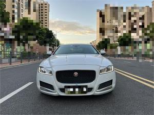 2018 <span class=keywords><strong>Jaguar</strong></span> XF 25t <span class=keywords><strong>R</strong></span> Sport Sedan 4dr con luz Interior transmisión automática Turbo R16 asientos de cuero AWD Drive coche usado - Product Image 2