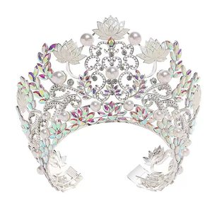 Corona da sposa Amelie con strass AB e perle, design a loto, per la gara di bellezza Miss Universo Globale. - Product Image 2