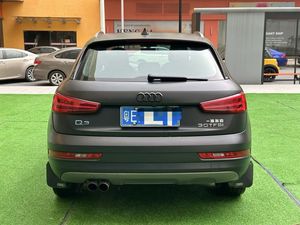 2013รถ Audi Q3 30TFSI 1.4T SUV โรงเรียนสอนขับรถแท็กซี่รถมือสอง