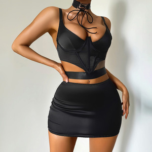 Set di 4 Pezzi di Lingerie Erotica Nera, Reggiseno a Corsetto con Ferretto e Scollo Profondo, Girocollo, Minigonna e Slip, Costume Intimo Sexy e Aderente - Product Image 1