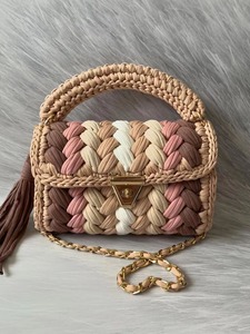 Borse 2025 di lusso all'<span class=keywords><strong>uncinetto</strong></span> per le donne fatte a mano colori misti da <span class=keywords><strong>donna</strong></span> con decorazione a catena di chiusura a catena - Product Image 4