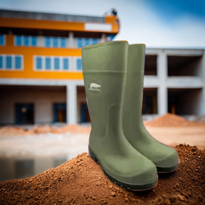 Bottes de travail en PVC robustes avec bottes de pluie imperméables à bout en acier pour entrepôt et usine - Product Image 1