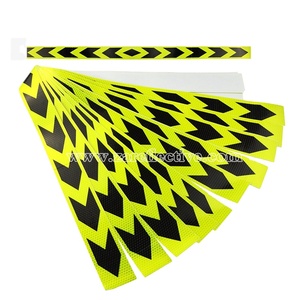 PVC tổ ong cá mập phản chiếu Sticker vàng đen băng phản chiếu 2.5 cm hạt thủy tinh phản chiếu mũi tên băng cho đường làm việc dấu hiệu - Product Image 3
