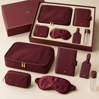 Kit d'organisation de voyage d'affaires personnalisé avec logo, comprenant un porte-passeport cubique, une étiquette de bagage, une pochette pour câbles, un masque de sommeil et une bouteille – Fournisseur d'entreprise