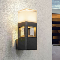 Lampe murale extérieure LED étanche en aluminium moulé sous pression, carrée noire, avec diffuseur en polycarbonate pour jardin et villa