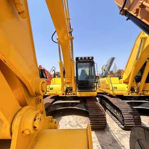 Excavadora Komatsu PC220 Usada de 22 Toneladas con Pocas Horas de Trabajo y en Buen Estado, con Motor y Caja de Cambios a Precio Negociable - Product Image 1