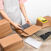Boîte d'expédition personnalisée en carton kraft couleur avec logo, emballage de luxe pour le e-commerce, pliage facile, emballages ondulés fabriqués