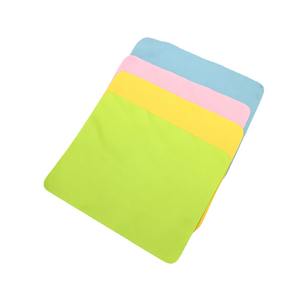 Chiffon de nettoyage pour lunettes de soleil <span class=keywords><strong>réutilisable</strong></span> de haute qualité, <span class=keywords><strong>anti</strong></span>-<span class=keywords><strong>buée</strong></span>, avec logo couleur personnalisé, nettoyant pour verres - Product Image 4
