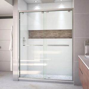Cabina Doccia Walk-in di Lusso su Misura con Canale di Drenaggio e Vetro Satinato per la Privacy - Product Image 1