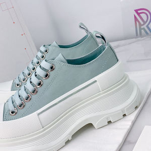 Chaussures en toile pour hommes personnalisées et luxueuses avec semelles en caoutchouc épaisses, chaussures de marche tendance et décontractées pour l'été - Product Image 4