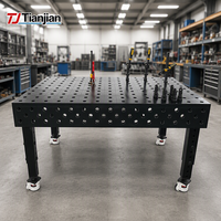 Table de soudage modulaire 3D D28 avec localisateurs de serrage de précision, établi en acier nitrué pour l'assemblage industriel des métaux