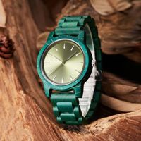 Dernière conception unique Charms unisexe Business Sport Luxury Custom Logo Handmade Natural Montre en bois avec affichage analogique Couleurs