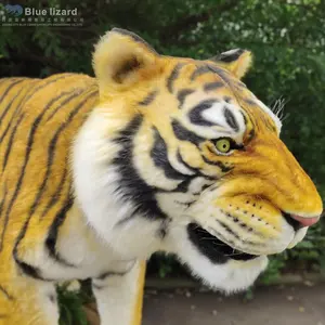 The Most Attracting Simulation Animatronic Animal Realistic Life-size 2.0 Version Tiger Model In Amusement Park