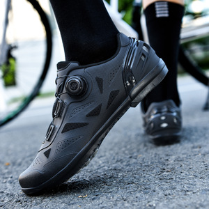 <span class=keywords><strong>Scarpe</strong></span> <span class=keywords><strong>da</strong></span> Ciclismo <span class=keywords><strong>da</strong></span> Uomo All'Ingrosso con Design in Rete per <span class=keywords><strong>Bici</strong></span> <span class=keywords><strong>da</strong></span> Strada e <span class=keywords><strong>Mountain</strong></span> <span class=keywords><strong>Bike</strong></span> - Product Image 2