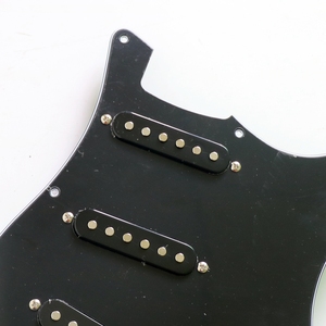 Para <span class=keywords><strong>STP50</strong></span>, protector de guitarra de plástico y metal con 11 orificios para tornillos, con pastillas cerámicas escalonadas SSS (blanco/negro) para guitarras eléctricas - Product Image 5