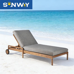 Nouvelle arrivée : chaise longue en teck massif avec roulettes, style nordique, pour jardin, hôtel, <span class=keywords><strong>piscine</strong></span>. - Product Image 3