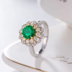 Drop Shipping Klassischer natürlicher Smaragd & natürlicher Diamant 18 Karat Gold Edelstein Ring für Frauen Engagement