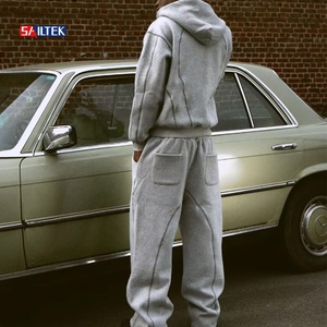 Vintage <span class=keywords><strong>Streetwear</strong></span> Maßgefertigter Bestickter Zweiteiliger Trainingsanzug Set mit Kontrastnähten Y2K Reißverschluss-Hoodie und Weite Jogginghose für Herren - Product Image 2