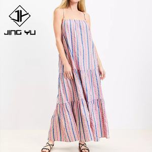 Robe longue maxi en rayonne légère sur mesure, à col carré, à imprimé plage, à rayures, à superpositions, design OEM - Product Image 1