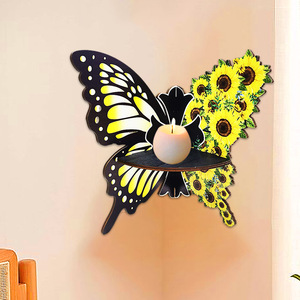 Estante Esquinero de Madera con Forma de Mariposa, Diseño Hueco Creativo, Portavelas de Aromaterapia - Product Image 2