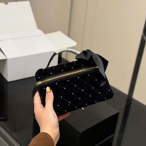 Sac à main carré de luxe en cuir véritable haut de gamme pour femme, décontracté, avec fermeture éclair, résistant à l'eau, tendance estivale - Product Image 5