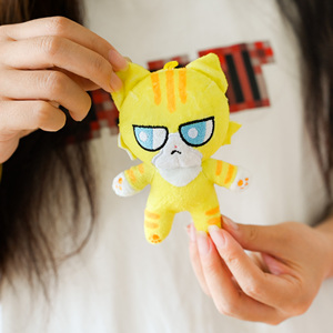 Fabricantes de Llaveros de Peluche: Mini Muñeco de Peluche de Gato Tabby Amarillo Enojado, Llavero Personalizado de Animales de Peluche - Product Image 4