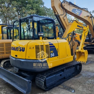 Offre Spéciale : Mini-Excavatrice sur Chenilles d'Occasion Komatsu PC56-7, 5,6 Tonnes, Originale du Japon, Compacte avec Moteur Komatsu 4D88E - Product Image 5