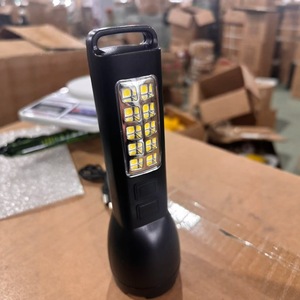 Lampe de poche rechargeable à énergie solaire avec lumière puissante pour le camping, utilisation en extérieur, portable, multifonctionnelle, longue portée - Product Image 1