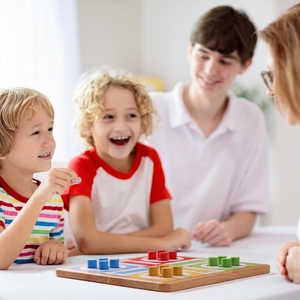 FactoryPersonalizable Mesa de centro Decoración Rústica Catan Juego de mesa de madera Piezas de madera Diversión familiar Ludo GameDiscount - Product Image 5