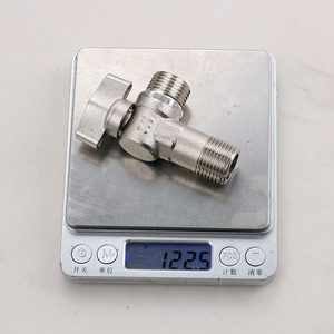 Robinet d'angle Crane Crown à filetage mâle 18 mm pour raccordement de chauffe-eau de toilettes - Product Image 1