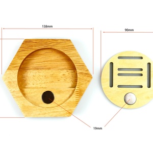 Support de présentation personnalisé pour trophées et médailles de course, en métal, de haute qualité, avec étagère, pour fabricants - Product Image 3