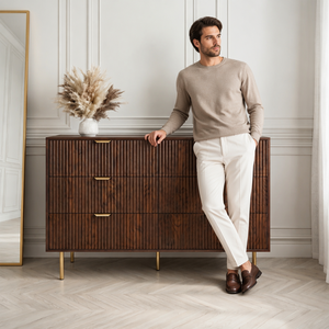 <span class=keywords><strong>Commode</strong></span> moderne en bois <span class=keywords><strong>de</strong></span> <span class=keywords><strong>noyer</strong></span> cannelé <span class=keywords><strong>de</strong></span> style mid-century avec 6 tiroirs, poignées dorées et pieds métalliques pour chambre à coucher et projets hôteliers - Product Image 3