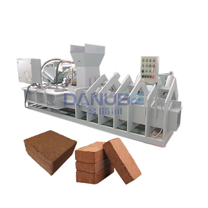 Presse hydraulique pour tourbe de coco, machine à compacter la fibre de coco, machine à fabriquer des briques de tourbe de coco - Product Image 1