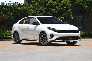 Vente en gros Nouvelle Kia <span class=keywords><strong>K3</strong></span> 2026 Berline Essence 1.5L Conduite à Gauche Export Chine Pro Max Elite Prête à l'Expédition Livraison Rapide Vérifiée - Product Image 3
