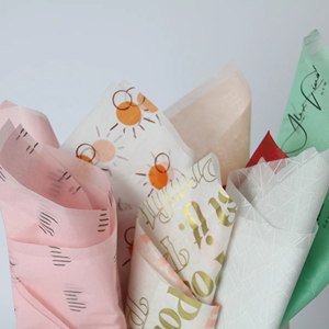 Bao bì giấy tùy chỉnh với logo vàng 17gsm cho quần áo - Product Image 1