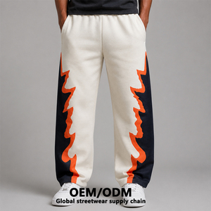 <span class=keywords><strong>Pantaloni</strong></span> Sportivi <span class=keywords><strong>Beige</strong></span> da Uomo con Etichetta Privata, Stile Streetwear, Taglio e Cuciture a Pannelli, in Cotone Traspirante, Gamba Dritta e Ampia, con Applicazione Fiamma e Finitura Laterale - Product Image 1