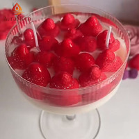 Bougie aromatique en cire de soja en forme de fraise pour femmes - Cadeau de remise de diplôme, design mignon, parfumée, écologique, décoration de chambre