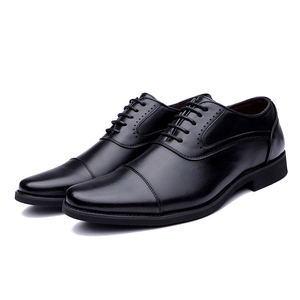 <span class=keywords><strong>Scarpe</strong></span> formali da <span class=keywords><strong>uomo</strong></span> <span class=keywords><strong>classiche</strong></span> <span class=keywords><strong>scarpe</strong></span> in pelle Patchwork retrò eleganti <span class=keywords><strong>scarpe</strong></span> Oxford traspiranti con lacci bassi per feste - Product Image 1