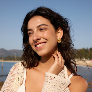 Stud Earrings Gold Tone Textured Geometric Design Unisex Everyday Wear - Product Image 4